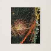冬の間のTorchlightのパレードそして花火 ジグソーパズル (縦)