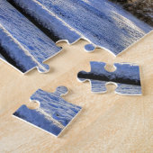 冬の雪が降る日の出の農場 ジグソーパズル (側面)