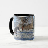 冬の雪と森に黒いパーシェロン マグカップ (正面左)