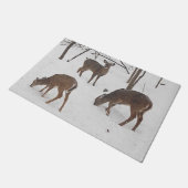 冬の雪と鹿のドーム ドアマット (アングル)