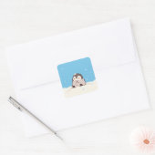 冬の雪に佇むかわいいペンギンの雛 スクエアシール (封筒)