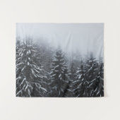 冬の雪に覆われたトウヒの森 タペストリー (正面(横))