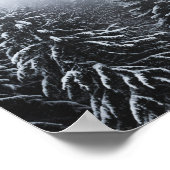 冬の雪に覆われたトウヒの森 ポスター (角)