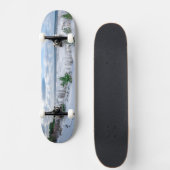 冬の雪に覆われたバルト海沿岸 スケートボード (正面)