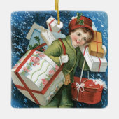冬の雪に贈り物を贈るヴィンテージクリスマス セラミックオーナメント (正面)