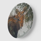 冬の雪に野生のカナダムースIV ラージ壁時計 (傾斜)