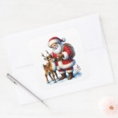 冬の雪に鹿フレンドリーがいるサンタクロース スクエアシール (封筒)