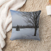 冬の雪のクール不思議の国の風景 クッション (ブランケット)