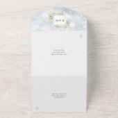 冬の雪のグリーン モノグラム ウェディング オールインワン招待状 (外側)