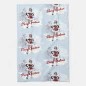 冬の雪の上で美しいクリスマスの女性 キッチンタオル (縦)