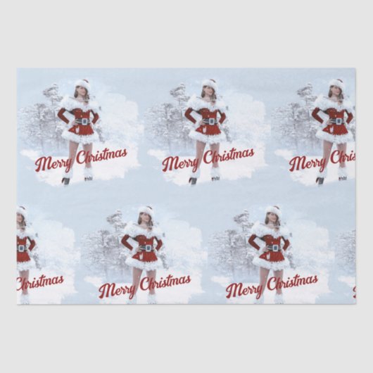 冬の雪の上で美しいクリスマスの女性 薄葉紙 (正面)