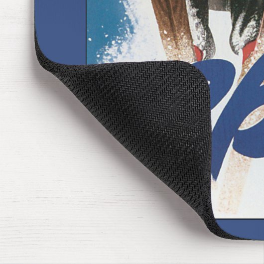 冬の雪の中でヴィンテージ旅行、スポーツスキーヤースキー マウスパッド (コーナー)