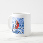 冬の雪の中のルビー色のカーディナル コーヒーマグカップ (正面左)