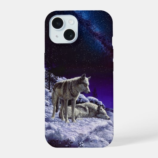 冬の雪の中の灰色のオオカミ 夜 iPhone 15ケース (裏面)
