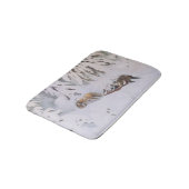 冬の雪の中をクリスマスに旅 バスマット (アングル)