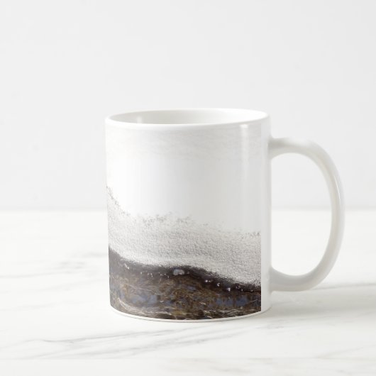冬の雪の小川の縞模様 コーヒーマグカップ (右)
