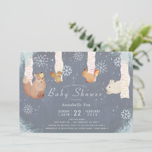 冬の雪の森の動物の青い赤ちゃんシャワー 招待状 (スタンド正面)