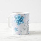 冬の雪の結晶パーブルーとホワイト コーヒーマグカップ (正面左)