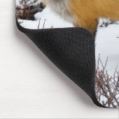 冬の雪の赤いキツネ マウスパッド (コーナー)