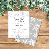 冬の雪の雪の中の恋のブライダルシャワー