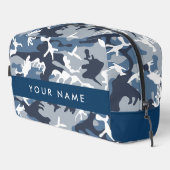 冬の雪の青の迷彩自分の名前をパーソナライズ ドップキット (右コーナー)
