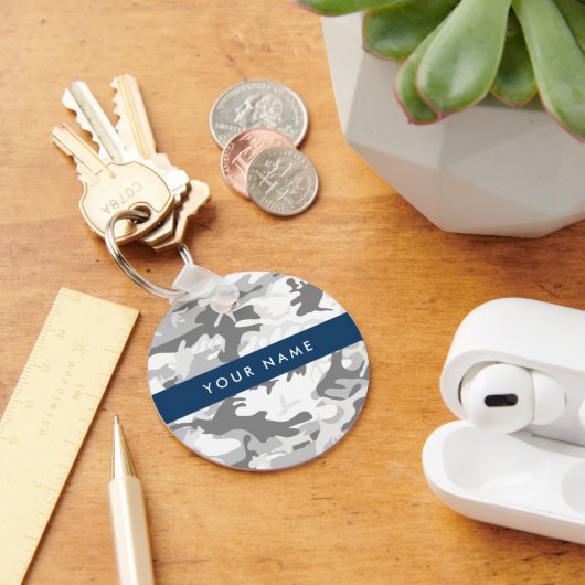 冬の雪グレーカモフラージュあなたの名前をパーソナライズ キーホルダー (デスク)