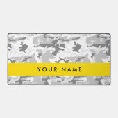 冬の雪グレーカモフラージュあなたの名前をパーソナライズ デスクマット (正面)