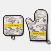 冬の雪グレーカモフラージュあなたの名前をパーソナライズ 鍋つかみ&鍋敷きセット (正面)