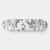 冬の雪グレーカモフラージュ、軍隊、陸軍 スケートボード (横)