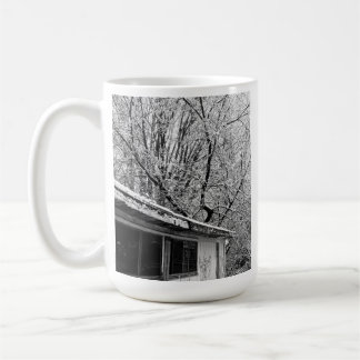 冬の雪景色の白素朴色と黒の写真 コーヒーマグカップ