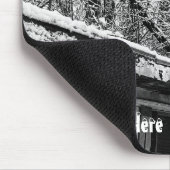 冬の雪景色の白素朴色と黒の写真 マウスパッド (コーナー)