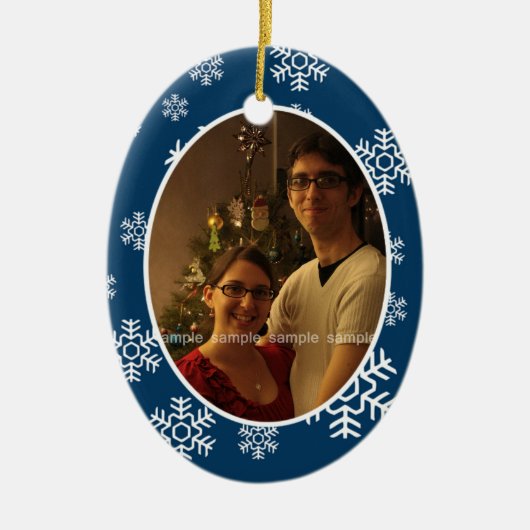 冬の雪片オーバルフォトオーナメント セラミックオーナメント (正面)
