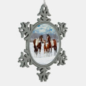 冬の雪絵を描の中に馬を入れる スノーフレークピューターオーナメント (左)