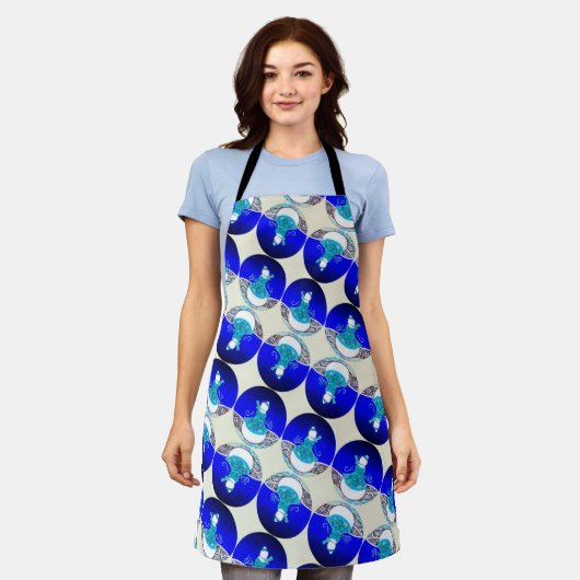 冬の青空の下の雪の女性 エプロン (着用した状態)