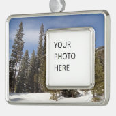 冬の風景にモンタナ山のトレイル写真 シルバープレートフレームオーナメント (左)