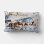 冬の馬のドライブで隠れ家の牧場 ランバークッション (正面)