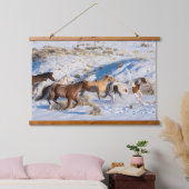 冬の馬のドライブで隠れ家の牧場 吊り下げ型タペストリー (寝室)