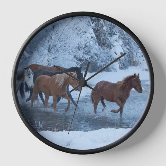冬の馬のドライブ 壁時計 (正面)