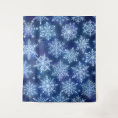 冬の魔法 雪の結晶 深い青空 タペストリー (正面)