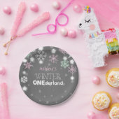 冬のonederlandの誕生日は雪片のピンクをめっきします ペーパープレート (パーティー)