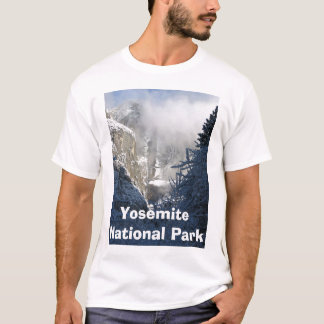 冬のYosemite Falls Tシャツ