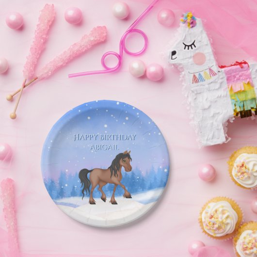 冬パーソナライズされた馬と雪の誕生日 ペーパープレート (パーティー)