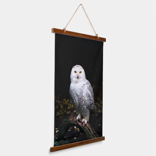 冬威厳のあるのフクロウ 吊り下げ型タペストリー (傾斜あり)