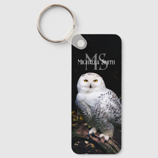冬威厳のある雪フクロウモノグラム名前をカスタムする キーホルダー (正面)