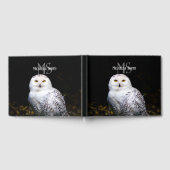 冬威厳のある雪フクロウモノグラム名前をカスタムする ゲストブック (全面)