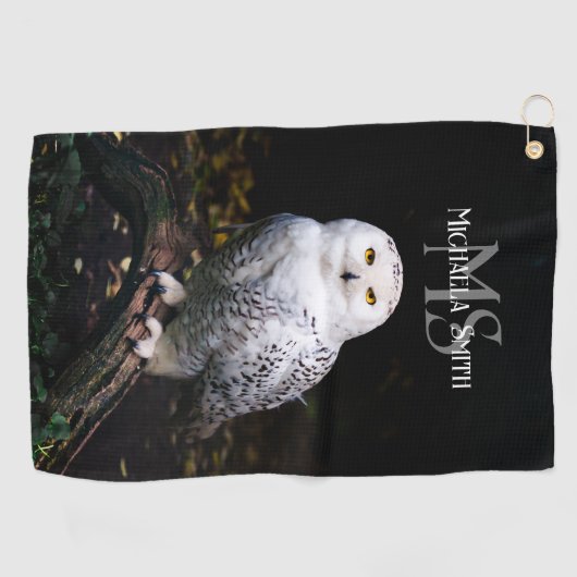 冬威厳のある雪フクロウモノグラム名前をカスタムする ゴルフタオル (横)