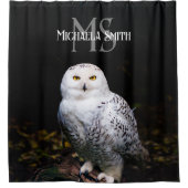 冬威厳のある雪フクロウモノグラム名前をカスタムする シャワーカーテン (正面)