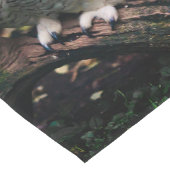 冬威厳のある雪フクロウモノグラム名前をカスタムする ショートテーブルランナー (コーナー)