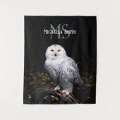 冬威厳のある雪フクロウモノグラム名前をカスタムする タペストリー (正面)