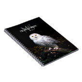 冬威厳のある雪フクロウモノグラム名前をカスタムする ノートブック (右側)